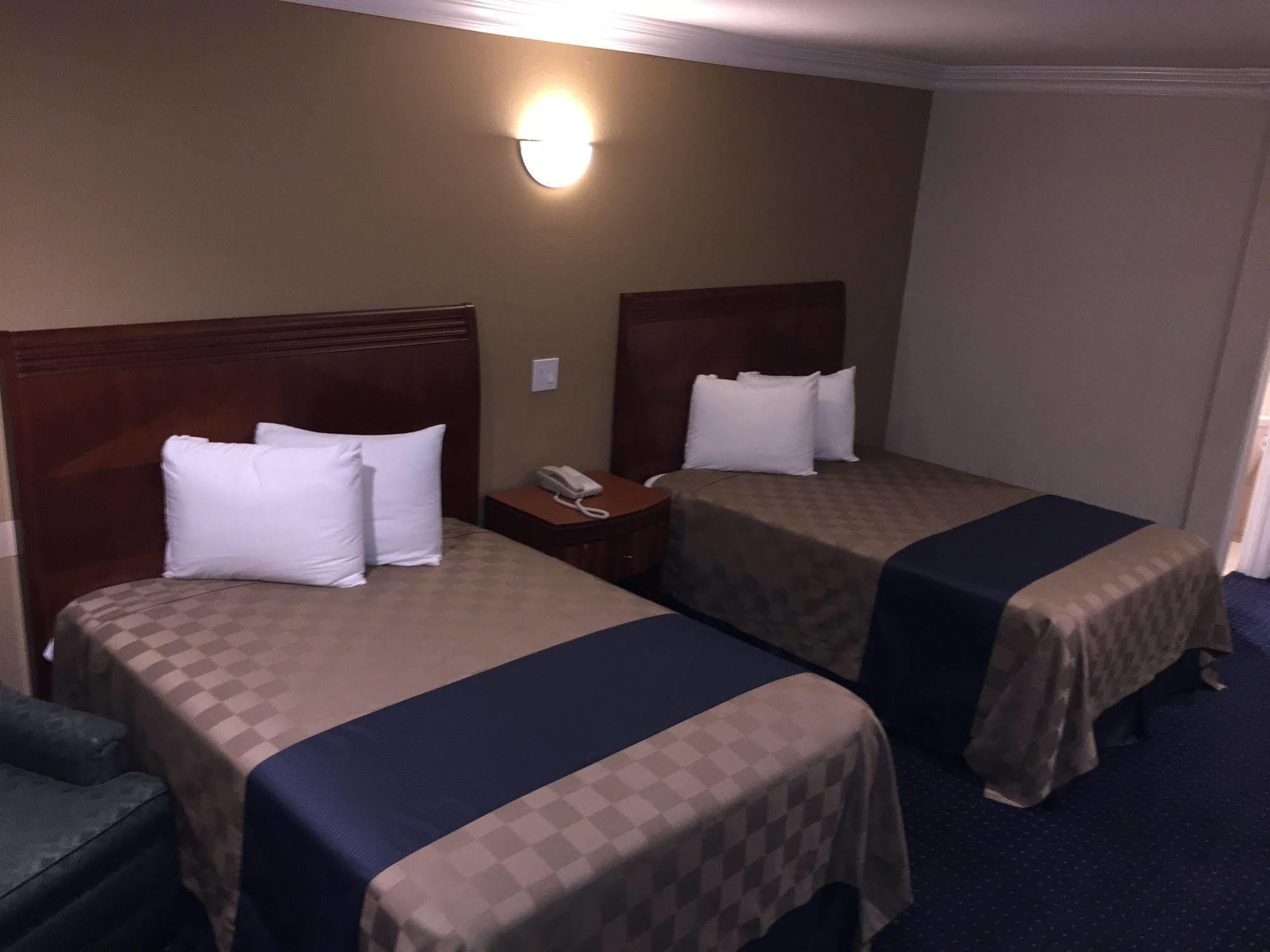 Walnut Inn&Suites West Covina Exterior foto