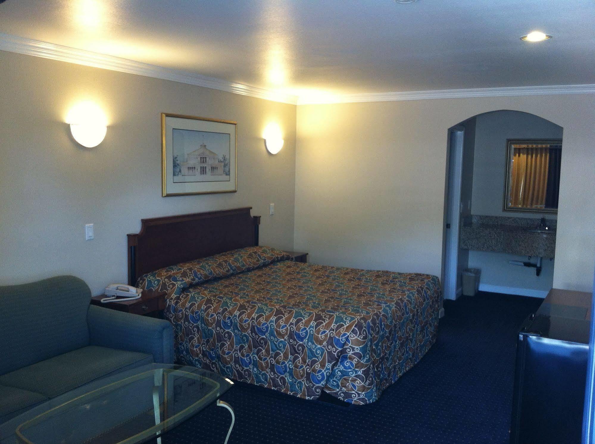 Walnut Inn&Suites West Covina Exterior foto