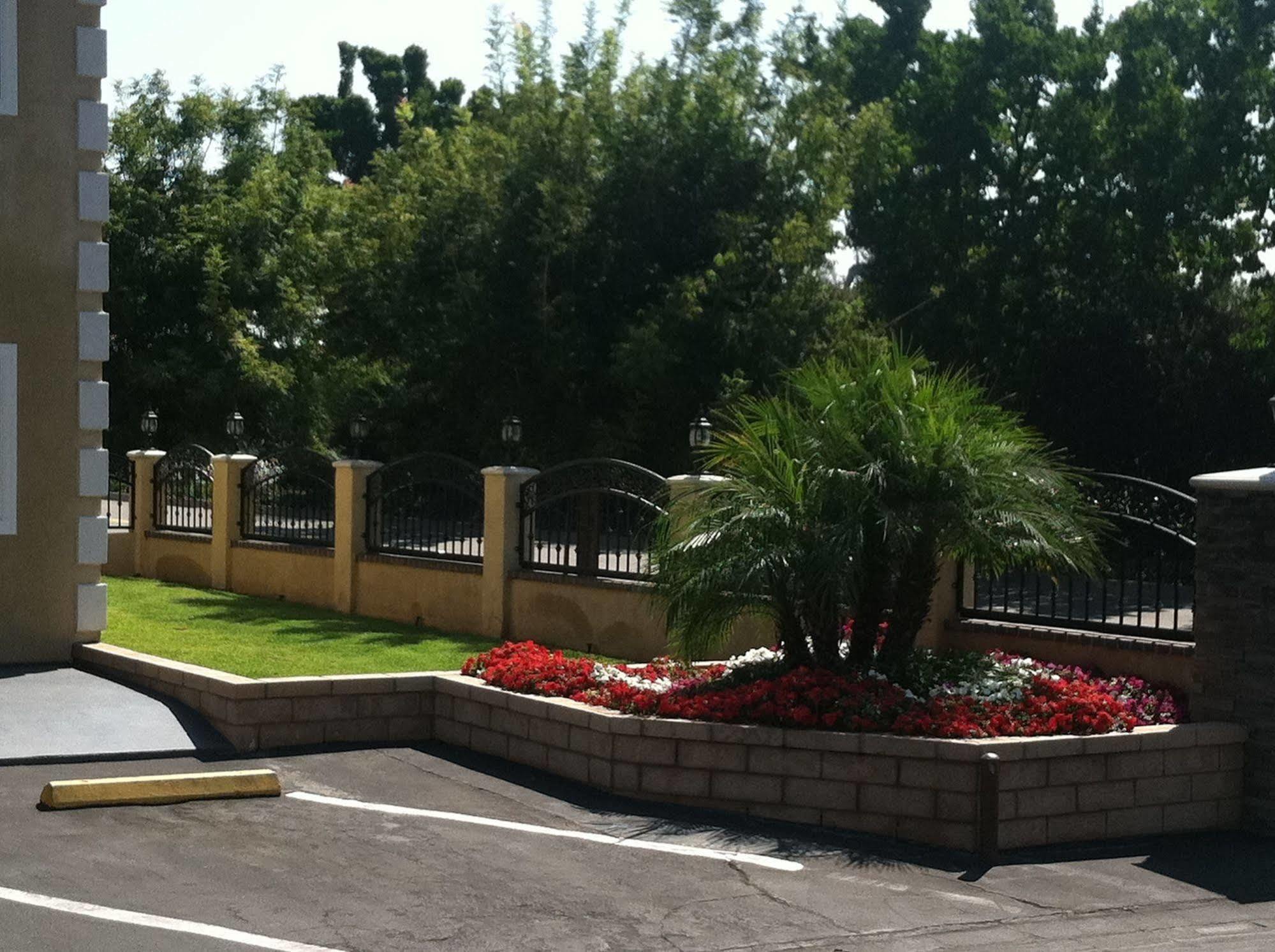 Walnut Inn&Suites West Covina Exterior foto